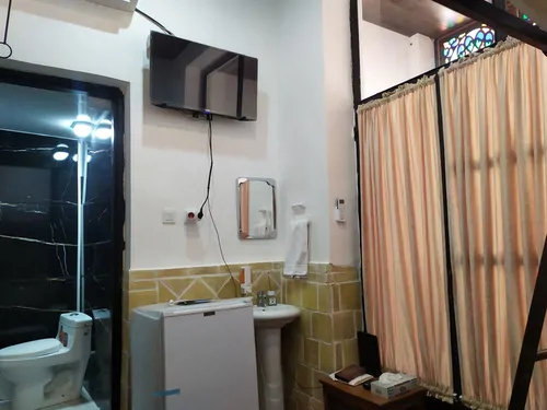 تصویر 3 - اقامتگاه بومگردی عمارت (بیگ 3 دری) در یزد