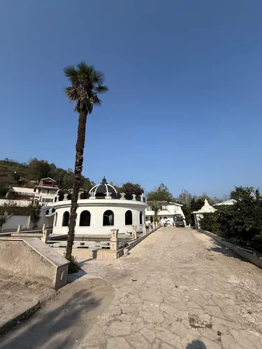 تصویر 15 - ویلا استخردار آبگرم لاکچری حیاتی در  لاهیجان