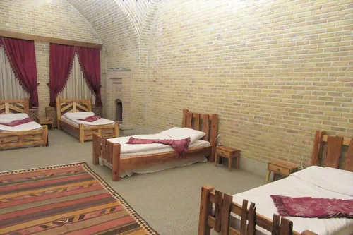 تصویر 3 - هتل سنتی هتل کاروانسرای یام (چهار تخته 2) در  مرند