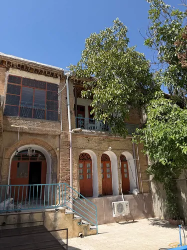 تصویر 3 - هتل سنتی عمارت وزیری۲ در سنندج