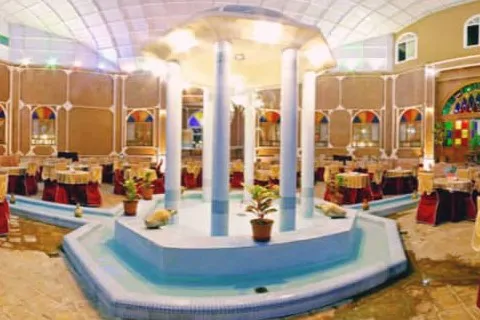 تصویر 2 - هتل سنتی عماد نظام (خانه کپری) در  فردوس