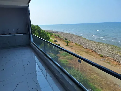تصویر ۱ - آپارتمان مبله ساحلی باتیس (۳) در  نوشهر