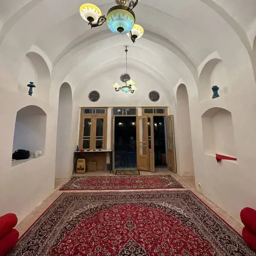تصویر 2 - اقامتگاه بوم‌گردی عمارت سنتی فیروزه در اصفهان