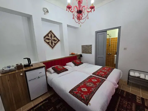 تصویر 5 - اقامتگاه بوم‌گردی چهارستون (قلم زنی ۴) با صبحانه رایگان در  اصفهان