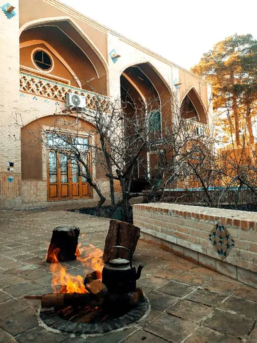 تصویر 15 - اقامتگاه بوم‌گردی عمارت مهر بانو عقدا (اتاق ناز بانو) در  عقدا