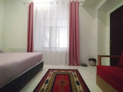 (104) در خیابان انقلاب