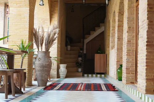 تصویر 4 - هتل سنتی فضایی آرام و قدیمی .ذمحیط گرم و صمیمی در شیراز