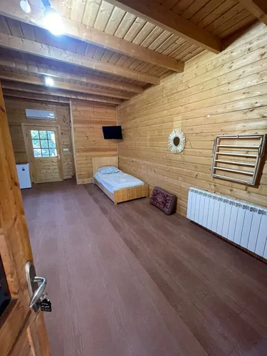 تصویر 5 - اقامتگاه بوم‌گردی الماس سبز (واحد6) در  قلعه‌رودخان 