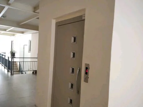 تصویر 2 - آپارتمان اقامتگاه رویال 2 در پرند