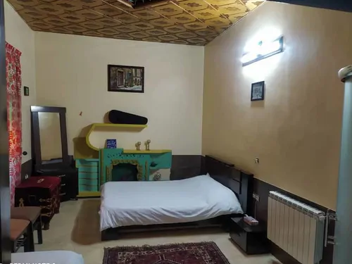 تصویر 2 - اقامتگاه بوم‌گردی سهراب(اتاق ابتهاج) در شیراز