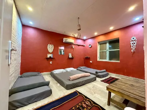 تصویر 3 - اقامتگاه بومگردی خانه درنگ (اتاق ساحل سرخ) با صبحانه رایگان در هرمز