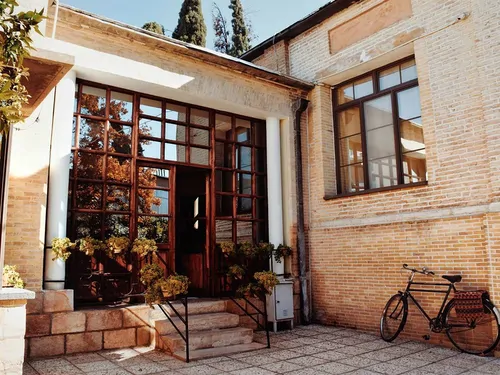 تصویر 5 - اقامتگاه بوم‌گردی خانه باغ ایرانی (اتاق سهراب سپهری) در  شیراز