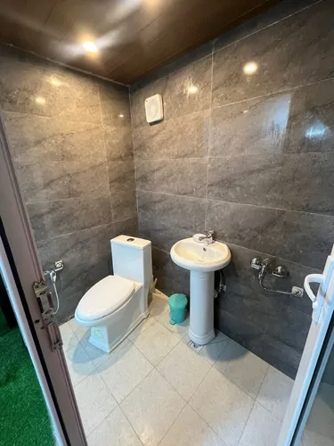 تصویر 26 - کلبه سوئیسی پناه با جکوزی  در  شیرگاه