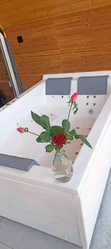 تصویر 22 - کلبه کاریزما با جکوزی در زیراب