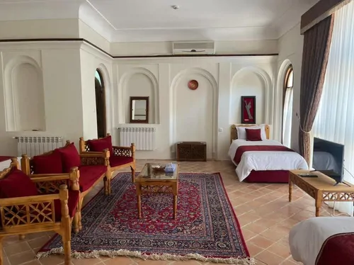 تصویر ۱ - هتل سنتی ارغوان (تالار شمالی) در  قزوین