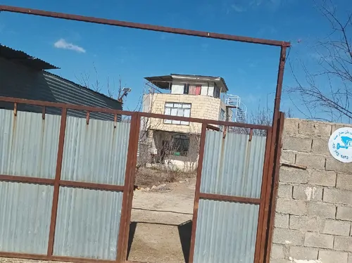 تصویر 10 - خانه درمیان  در  دورود