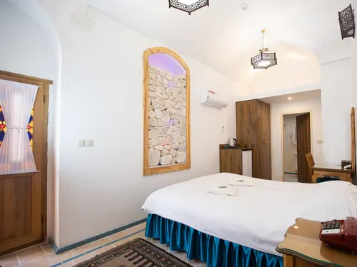 تصویر 1 - هتل سنتی سرای بابا افضل(اتاق نمک) در  کاشان