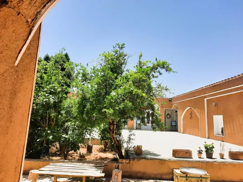 تصویر 8 - اقامتگاه بومگردی خانه مادری(اتاق نارگون) در نجف آباد
