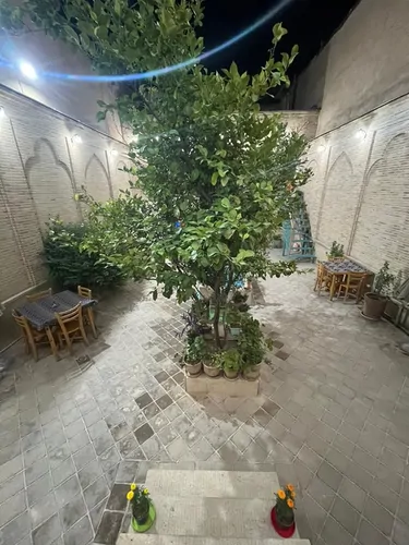 تصویر 13 - اقامتگاه بوم‌گردی همای (اتاق آفتاب) با صبحانه رایگان در  شیراز