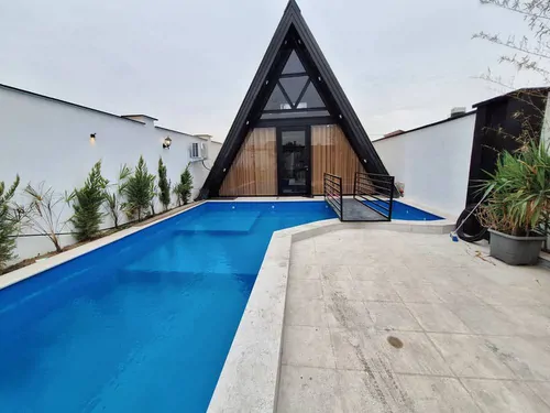 تصویر ۱ - کلبه سوئیسی استخردار آبگرم نیایش با فوتبال دستی در  کردان