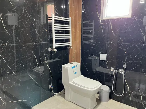 تصویر 28 - کلبه سوییسی خطیر با جکوزی در بابل کنار