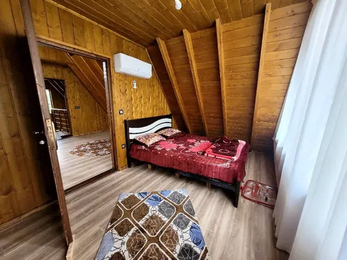 تصویر 9 - کلبه جنگلی کاج با جکوزی در  رامسر