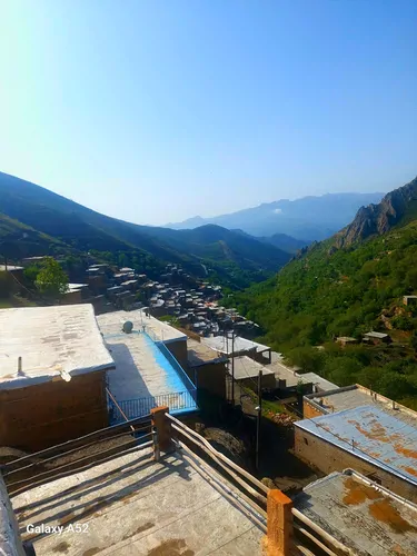 تصویر 3 - اقامتگاه بوم‌گردی سوئیت دربست  در طبقه سوم  در سنندج