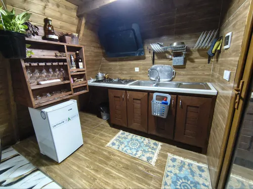 تصویر 5 - کلبه سوئیسی آرسین با جکوزی در  لفور