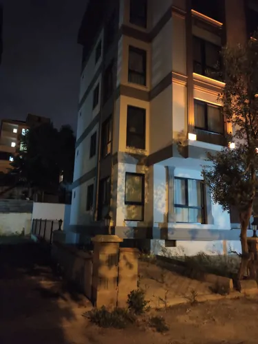تصویر 3 - آپارتمان  لوکس مال تپه نزدیک دریا (طبقه اول) در  استانبول
