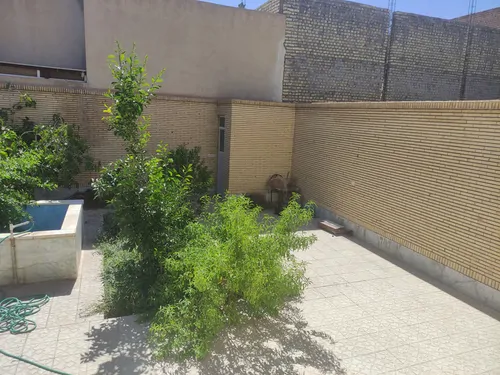 تصویر 2 - خانه خانه دربست مهریز مالک اشتر در مهریز