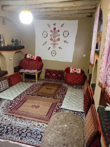 تصویر 4 - اقامتگاه بومگردی توران گشت (اتاق کرسی) در میامی