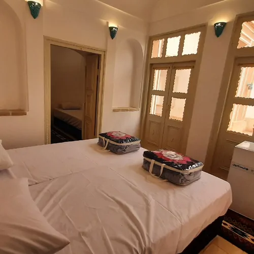 تصویر 2 - اقامتگاه بوم‌گردی سرای سپنج (اتاق شمعدونی) در  یزد