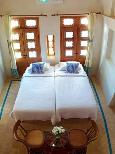 تصویر 2 - هتل سنتی خانه سپنج - اتاق ایوان یک در  کاشان