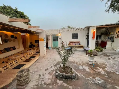 تصویر 4 - هاستل اقامتگاه خانه خورشید واحد موج در هرمز