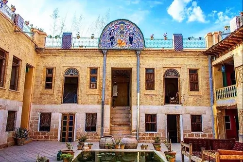 تصویر 3 - اقامتگاه بوم‌گردی دولت سرای معصومه سلطان (آفتابی) در شیراز