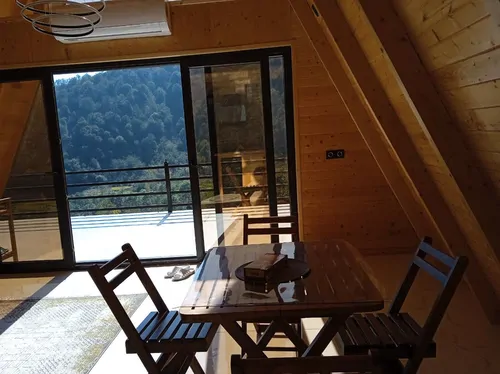 تصویر 3 - کلبه سوئیسی مرجان در شیرگاه