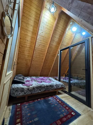 تصویر 10 - کلبه سوئیسی آیدا با جکوزی  در  لفور