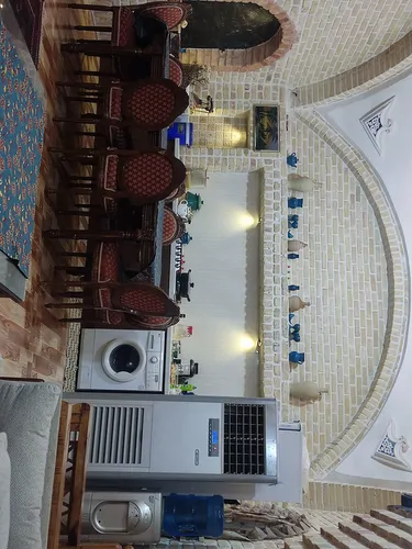 تصویر 2 - اقامتگاه بوم‌گردی عمارت ماهورا با معماری خاص آجری  در گرمسار