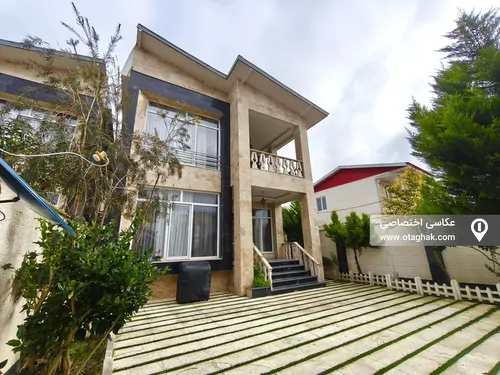 وی والند (5) با فوتبال دستی