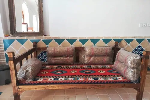 تصویر 3 - اقامتگاه بوم‌گردی عمارت آینه خانه(واحد4) در ورزنه