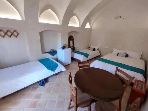 تصویر ۱ - هتل سنتی سرای طاقچشمه (اتاق ستاره) در  آران و بیدگل