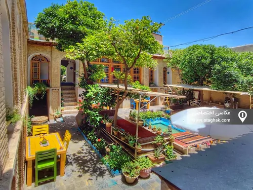 تصویر 3 - اقامتگاه بوم‌گردی عمارت هفت رنگ (سنگ و سیاه) در  شیراز