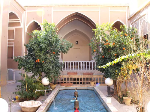 تصویر 11 - اقامتگاه بوم‌گردی خان و بانو (اتاق مستر) در  یزد