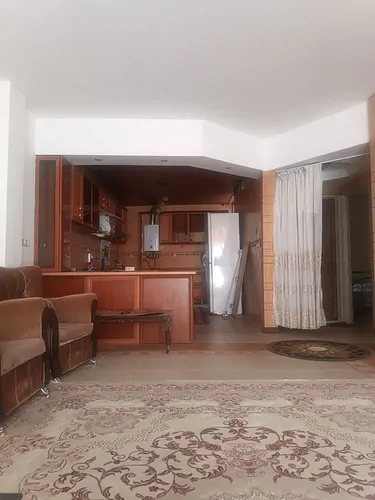 تصویر 2 - آپارتمان طبقه دوم  در اصفهان
