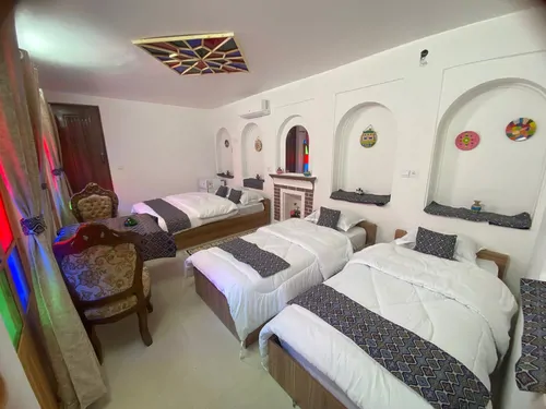 تصویر ۱ - هتل سنتی عباسی (اتاق پنج دری) در  شیراز