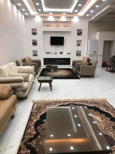 تصویر 2 - ویلا استخردار آبگرم کیانا (2) با فوتبالدستی در چهارباغ