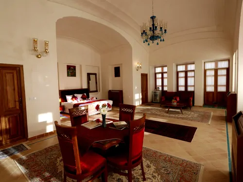 تصویر 4 - هتل سنتی عمارت ماندگار(110 _ شاه نشین) در  کاشان
