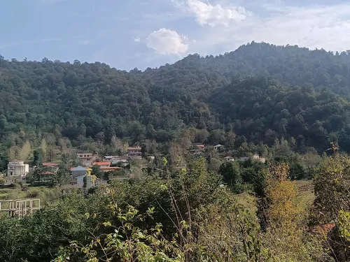 تصویر 26 - کلبه فردوسی با دیزاین چوبی در  ماسال