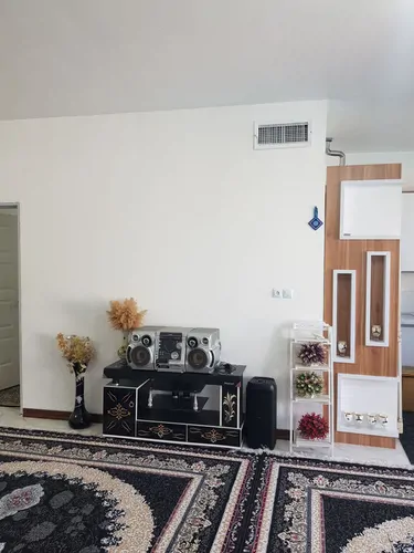 تصویر 2 - ویلا ویلا ۳۵۰ متری دوخواب لاکچری استخردار  در چهارباغ