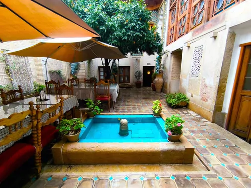 تصویر 10 - هتل سنتی خانه والاد (اتاق شاباجی) در  شیراز